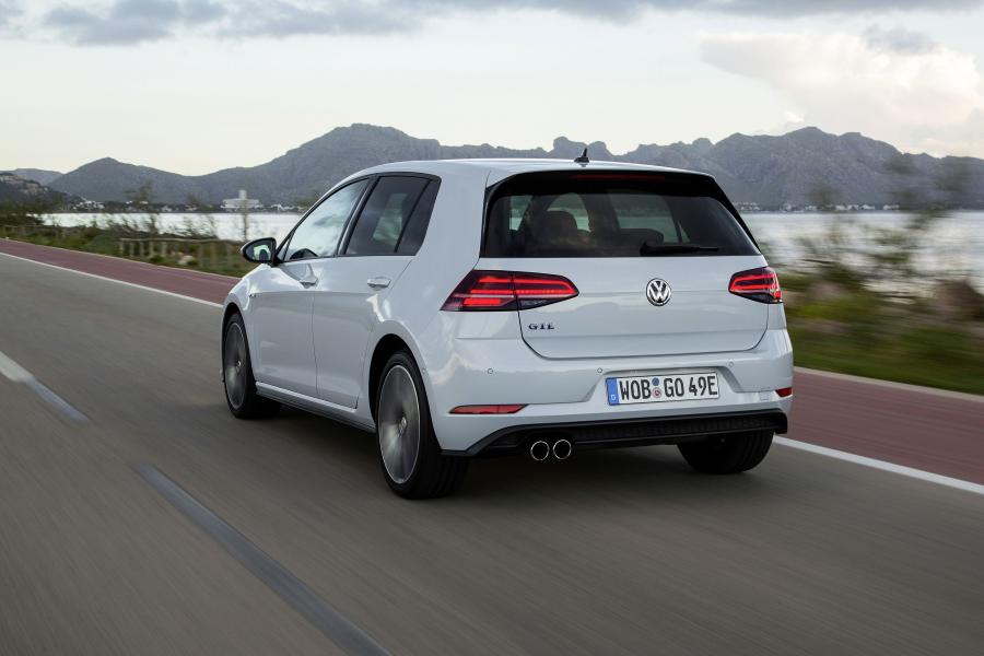  Volkswagen Golf GTE 2017 года  (WW) (фото 38 из 43)